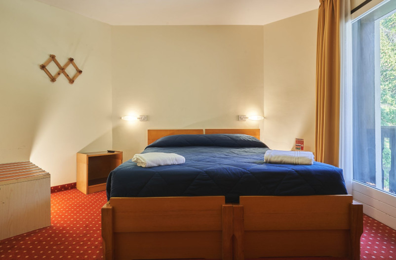 media.303 _ER73925_HDR